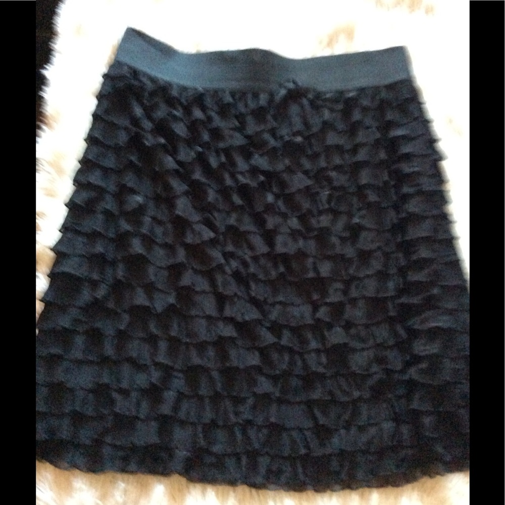 Ruffle black skirt